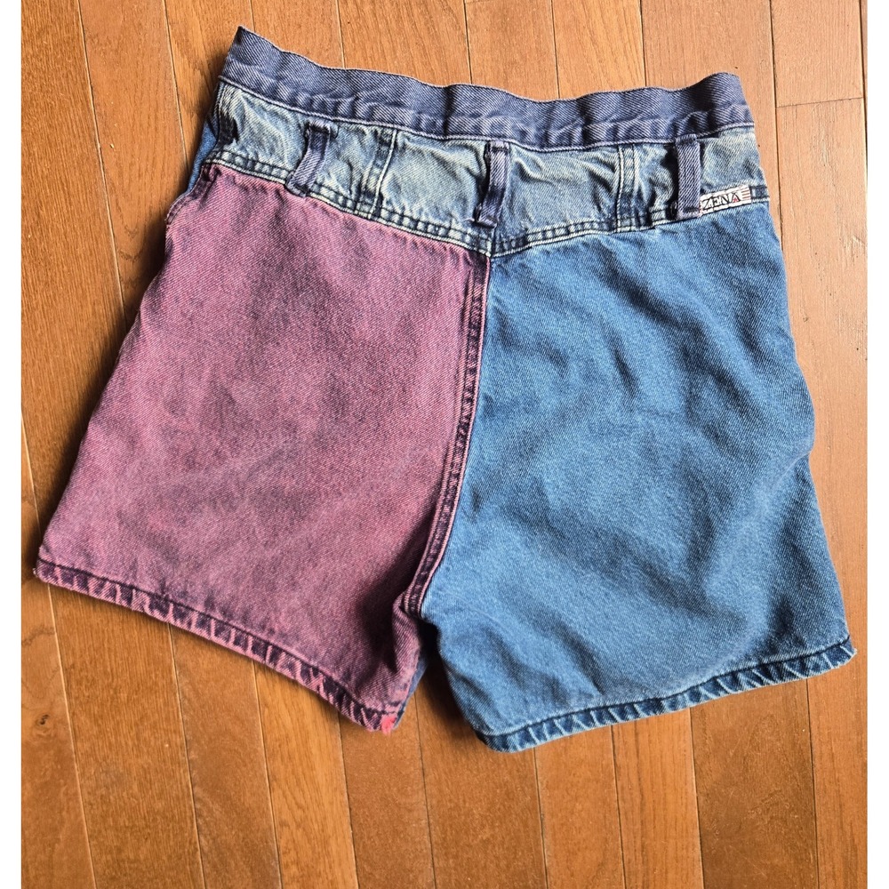 90s Women's Colorblock Zena Jean Shorts Size 7 28" Waist Vintage High Waist
